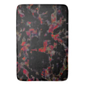 Flashy red blots op donkergrijze rotsbodem, textuu badmat (Voorkant Verticaal)