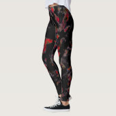 Flashy red blots op donkergrijze rotsbodem, textuu leggings (Links)