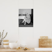 Flask verborgen in Garter, 1926.  foto Poster (Keuken)