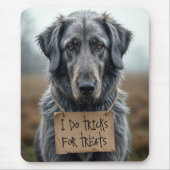 Flat Coat Retriever met Kartonnen Teken Muismat (Voorkant)