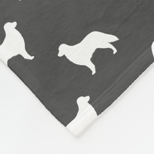 Flat Coated Retriever Dog Silhouettes Patroon Fleece Deken (Hoek)