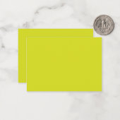Flat Yellow Background – Back-to-School Texture Notitiekaartje (Voorkant / Achterkant in situ)