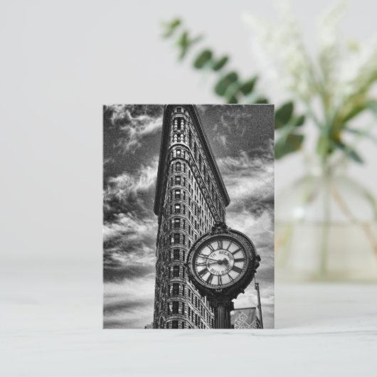 Flatiron Building and Clock in Black and White Briefkaart (Staand voorkant)