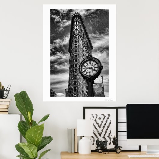 Flatiron Building and Clock in Black and White Poster (Thuiskantoor)