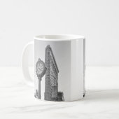 Flatiron Building and Clock in Black White #2 Koffiemok (Voorkant links)