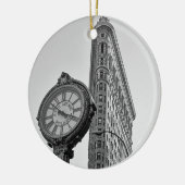 Flatiron Building en Klok in Zwart Wit #2 Keramisch Ornament (Links)