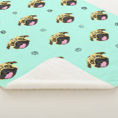 Fleece deken met lachend puggegezicht (3/4)