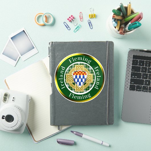 Fleming Shield & Celtic Cross gepersonaliseerd Sticker (iPad Cover)