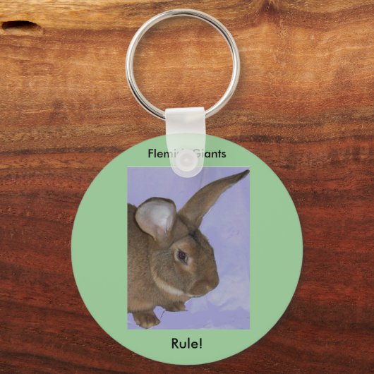 Flemish Giant Rabbit Keychain (Voorkant)