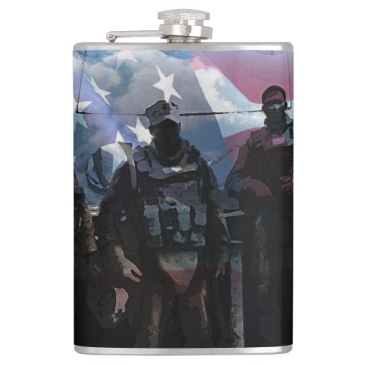 fles met militair-gevechtsthema heupfles (Voorkant)