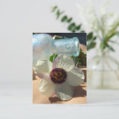  flesje en een  bloem briefkaart (Staand voorkant)