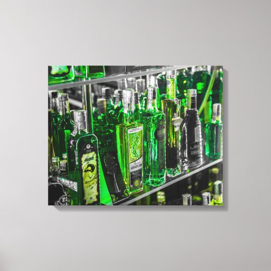 Flessen van Absinthe Stretched Canvas Print (Voorkant)