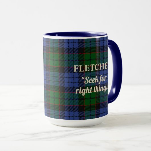 Fletcher Clan Badge & Wrap rond Tartan Mok (Voorkant rechts)