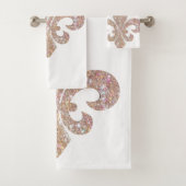 Fleur De Lis Bathroom Sprakle Bad Handdoek (Insitu)