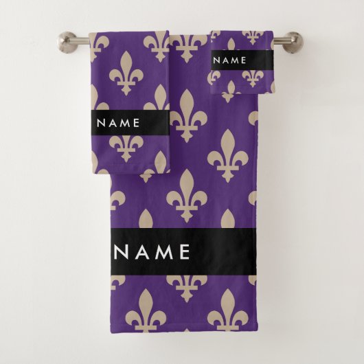 Fleur de Lis, Beige op Paars, Koninklijk, Uw Naam Bad Handdoek (Insitu)