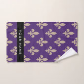 Fleur de Lis, Beige op Paars, Koninklijk, Uw Naam Bad Handdoek (Handdoek)