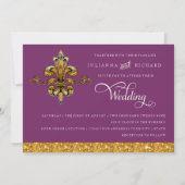 Fleur de Lis Gold Paarse Elegant Formal Wedding Kaart (Achterkant)