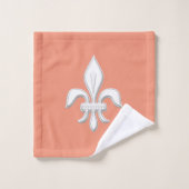 Fleur de Lis in het wit op licht koraalroze / perz Bad Handdoek (Wasdoekje)