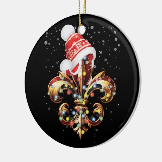Fleur de Lis kerstversiering met kerstmuts XMA Keramisch Ornament (Links)
