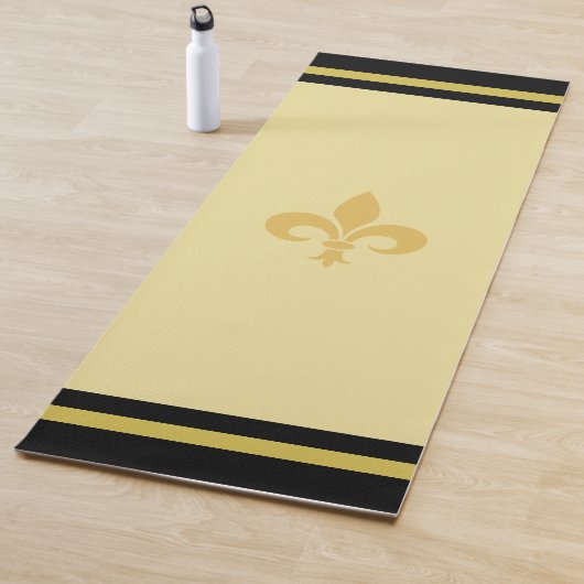 Fleur de Lis op Champagne Beige Yogamat (In situ)