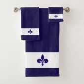 Fleur de Lis op Navy Blue & White Bad Handdoek (Insitu)