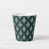 Fleur de Lis Pattern, Royal Franse crème op groen Latte Mok (Voorkant)
