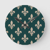 Fleur de Lis Pattern, Royal Franse crème op groen Ronde Klok (Voorkant)