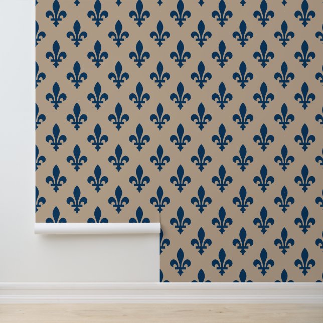 Fleur de Lis Pattern, Royal French Blue op Crème Behang (Applicatie)