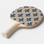 Fleur de Lis Pattern, Royal French Blue op Crème Tafeltennisbatje (Voorkant Gekanteld)