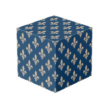 Fleur de Lis Pattern, Royal French, Cream on Blue