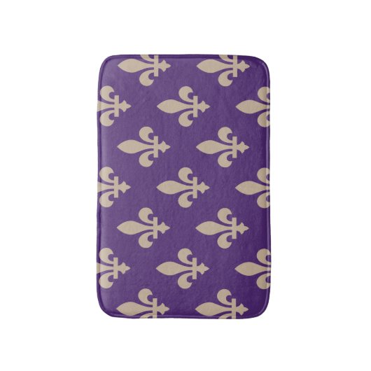 Fleur de Lis Pattern, Royal French Cream op Paarse Badmat (Voorkant Verticaal)
