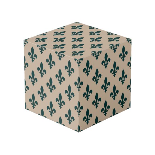 Fleur de Lis Pattern, Royal French Green on Cream Kubus (Voorkant hoekig)