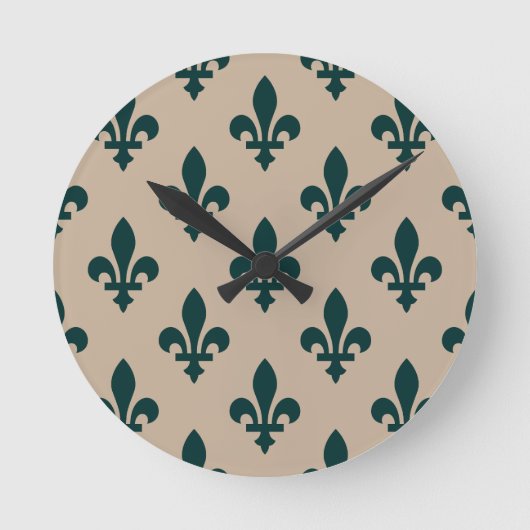 Fleur de Lis Pattern, Royal French Green on Cream Ronde Klok (Voorkant)