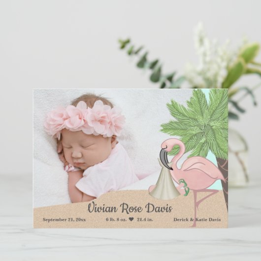 Flip Flop en Flamingo Baby Geboorteaankondiging Aankondiging (Staand voorkant)