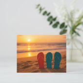 Flip Flops in het ZandAnsichtkaart Briefkaart (Staand voorkant)