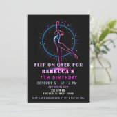 Flip op over leuke neongloed gymnastische verjaard kaart (Staand voorkant)