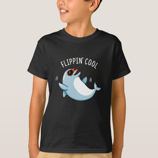 Flippin Cool Funny Dolphin Pun Dark BG T-shirt (Voorkant)