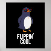Flippin Cool Funny Penguin Pun Dark BG Poster (Voorkant)