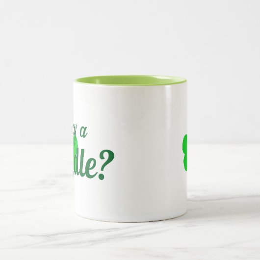 Flirt Fancy een Coddle Cuddle Funny Irish Gezegde Tweekleurige Koffiemok (Center)