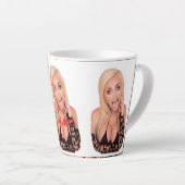 Flirty blonde Thunder_Cove Latte Mok (Rechterhoek)