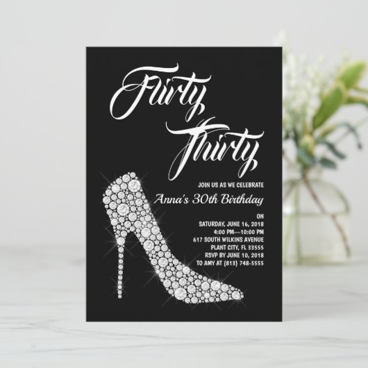 Flirty Dertig Verjaardag Uitnodiging (Staand voorkant)