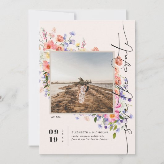 Flirty Floral Meadow | Zomer bruiloft foto Save The Date (Voorkant)