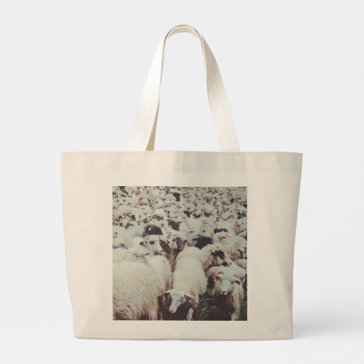 Flock of white & black sheep grote tote bag (Achterkant)
