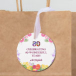 Floral 80th Birthday Favoriet Tag 80 Aangepaste na Bedankjes Labels<br><div class="desc">Floral 80th Birthday Favoriet Tag 80 Custom Name. Vier 80 prachtige jaren met deze prachtige bloemengunst tags. Met een levendig bloemig "80" -ontwerp en gepersonaliseerd met de naam "Elizabeth", zijn deze labels ideaal voor het toevoegen van een speciaal tintje aan feestgunsten voor een 80e verjaardagsfeest. De elegante bloemenrand en vrolijke...</div>