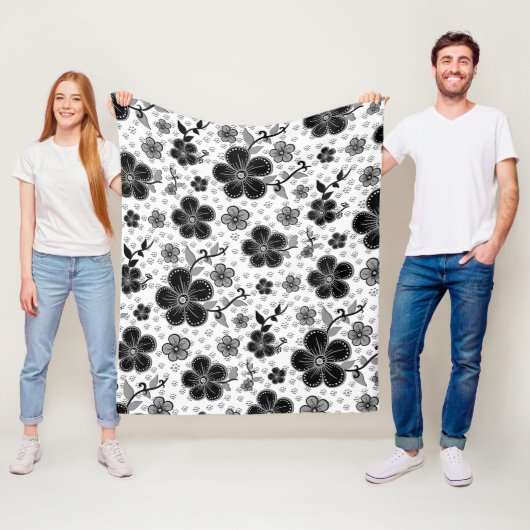 Floral afdrukken in zwart-wit fleece deken (In situ)