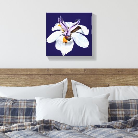 Floral African Iris Canvas Afdruk (Insitu (Slaapkamer))