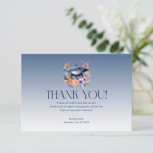 Floral Afstudeerder Pet Dank u kaart (Staand voorkant)