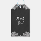 Floral Black Chalkboard en Lace Country Wedding Cadeaulabel (Achterkant)