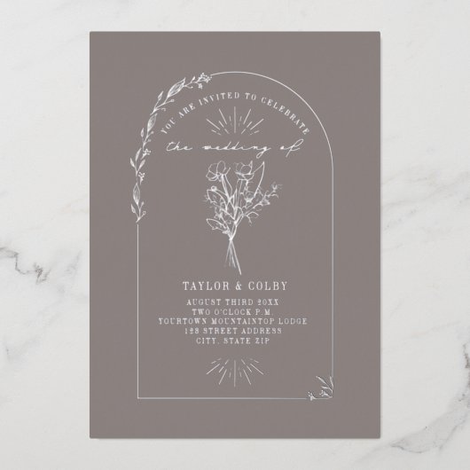 Floral Bouquet Arch Amethyst Wedding Folie Uitnodiging (Voorkant)