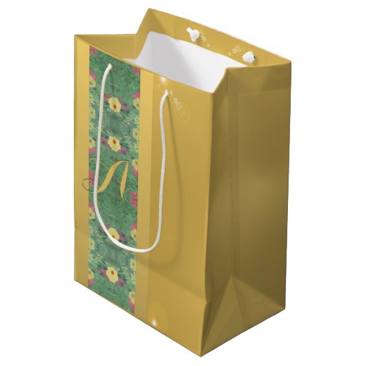 Floral Brass-like Monogram Gift Bag Medium Cadeauzakje (Voorkant Gekanteld)